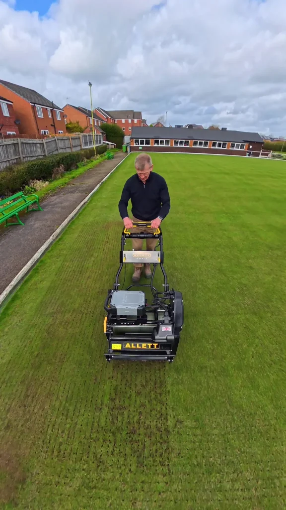OMNIA od Allett Mowers – vysoký výkon s nízkými emisemi 2 obraz 1